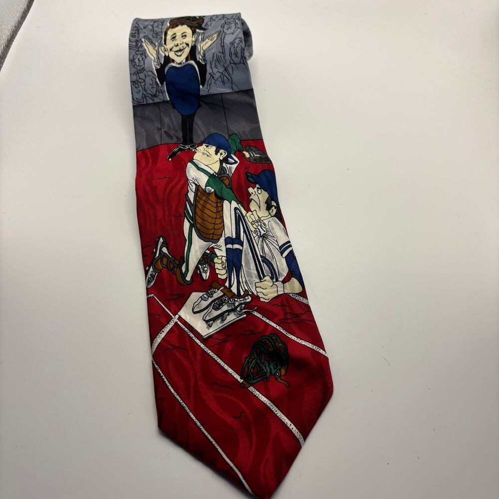 Vintage MAD Magazine 1992 Baseball Silk Tie Red Novelty Made in Canada